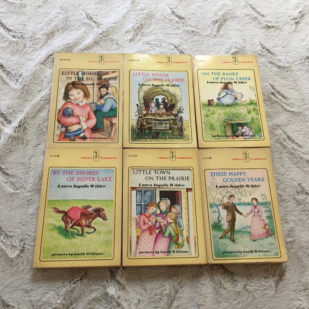 Vintage 1971 Laura Ingalls Wilder -Little House On the Prairie Books - 6 books